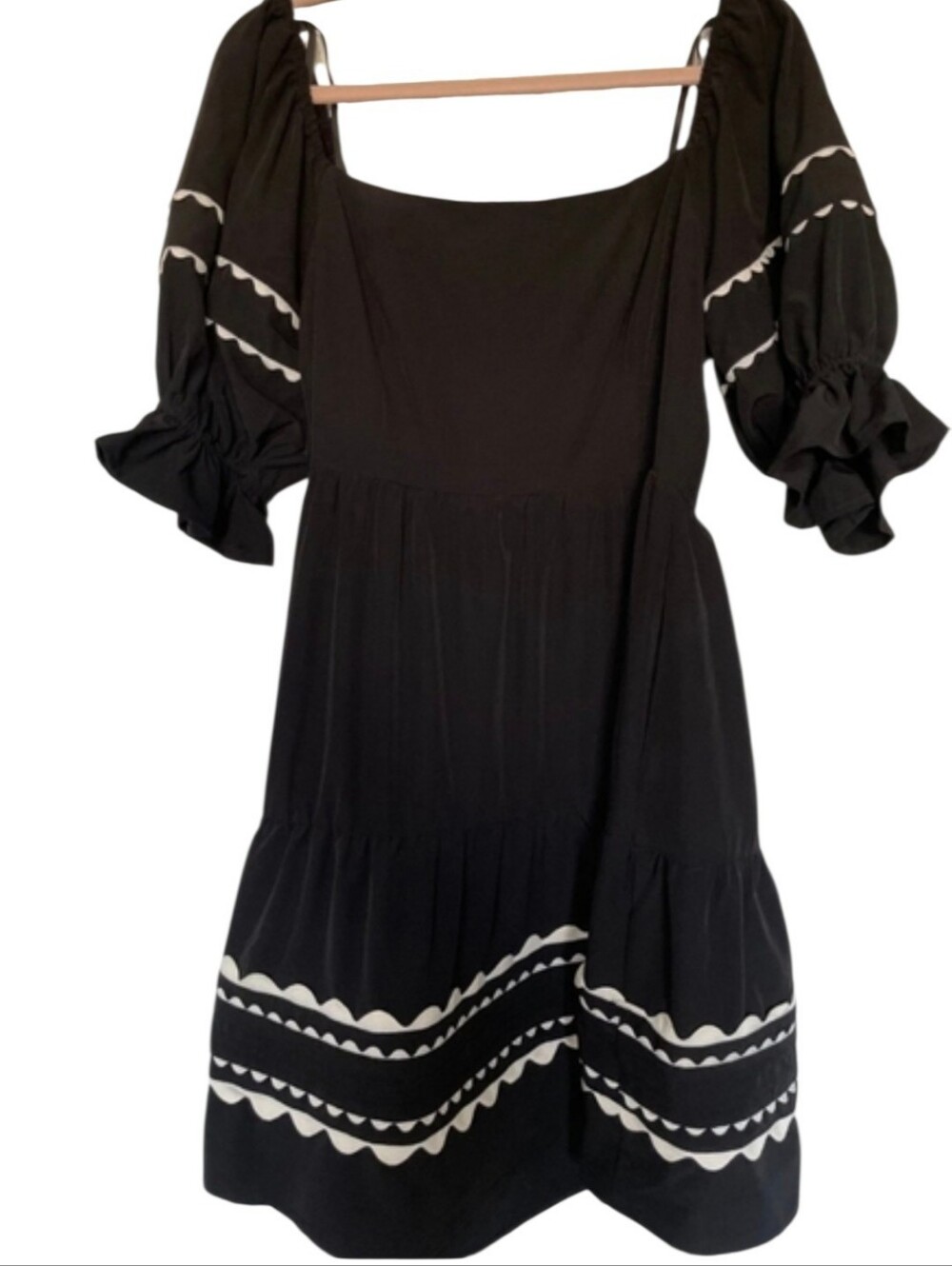 She + Sky Size Large Black Dress Puffy Sleeves White Trim